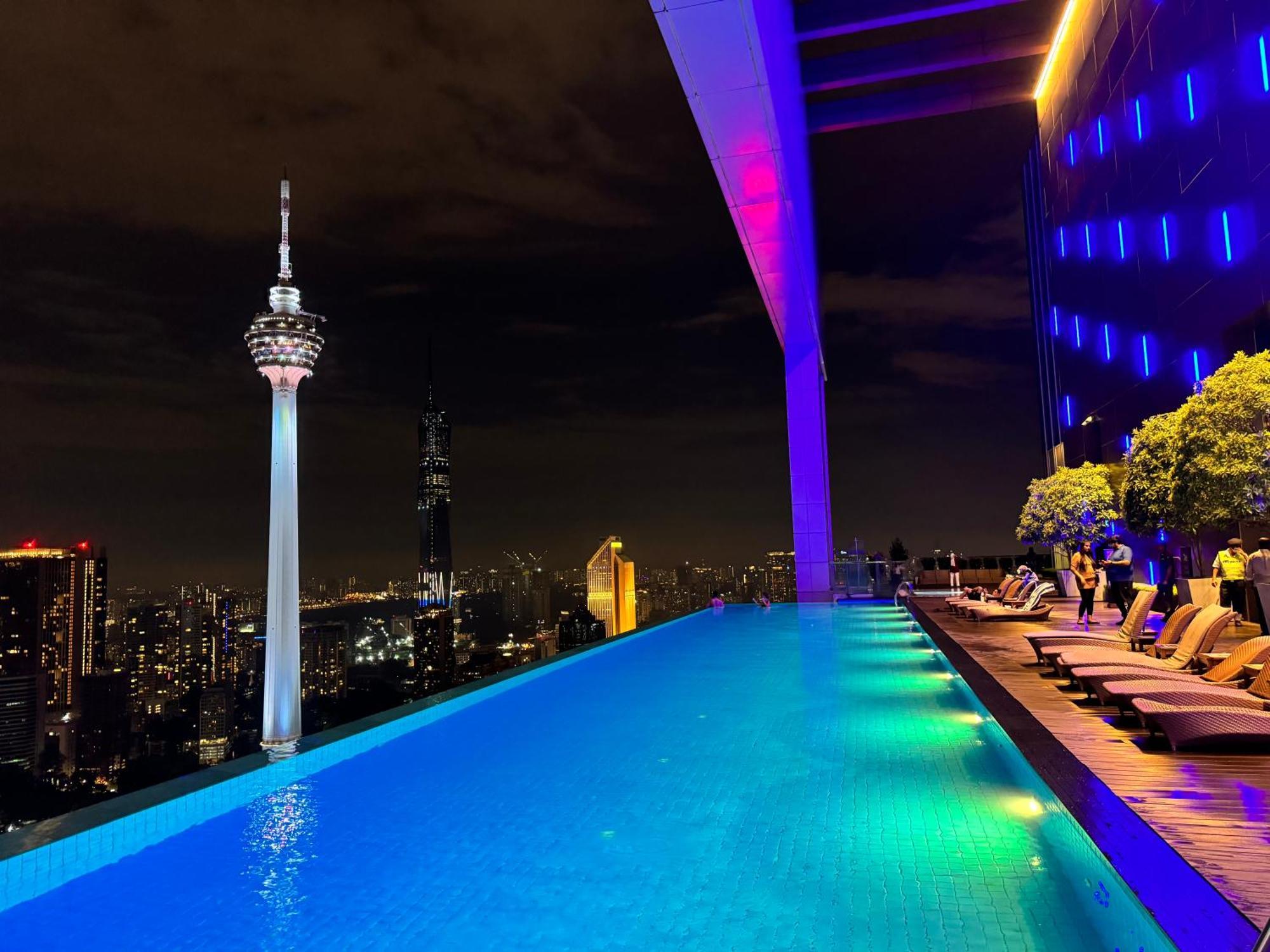 The Platinum Kuala Lumpur By Crown Suites Экстерьер фото