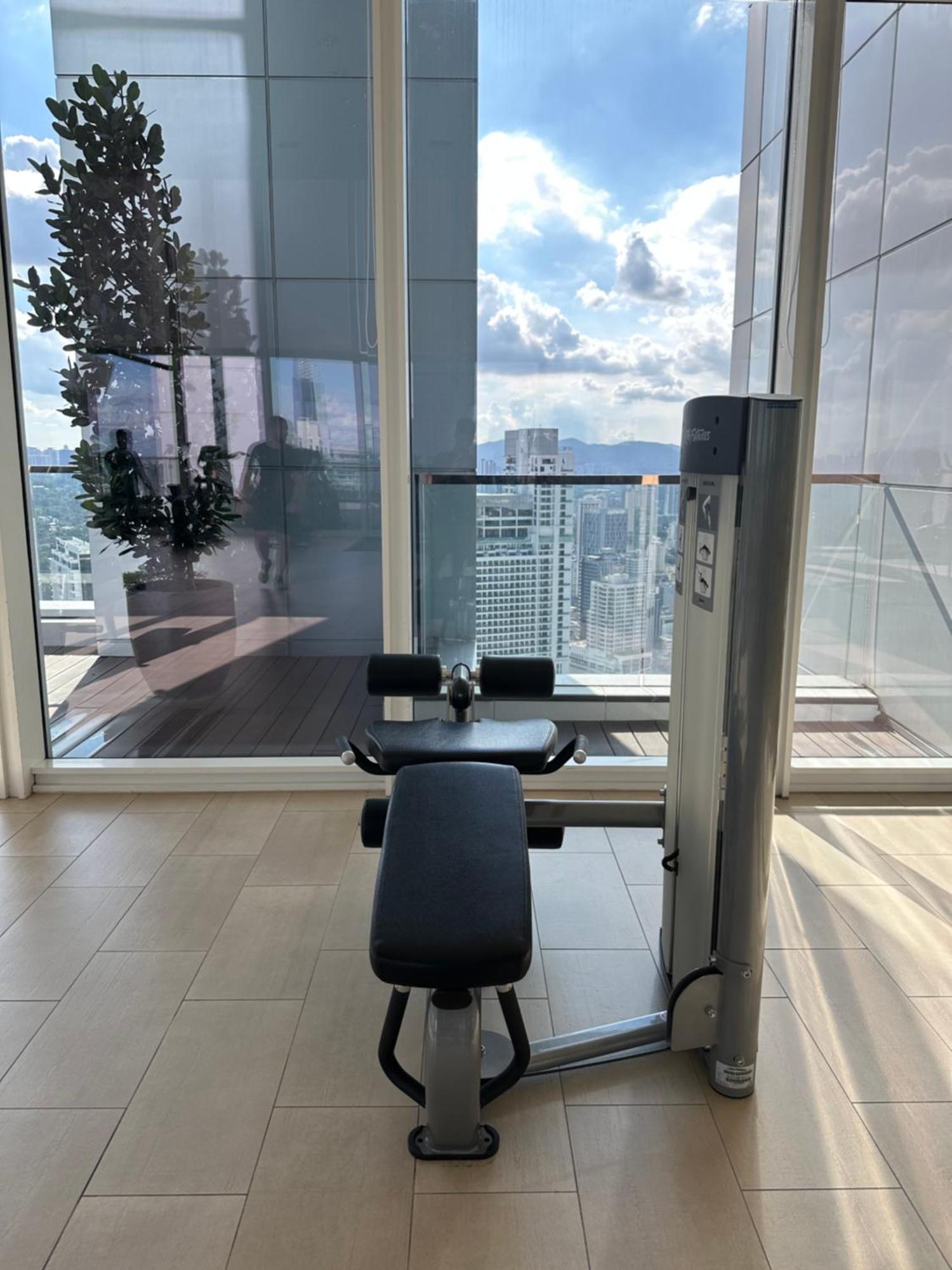 The Platinum Kuala Lumpur By Crown Suites Экстерьер фото