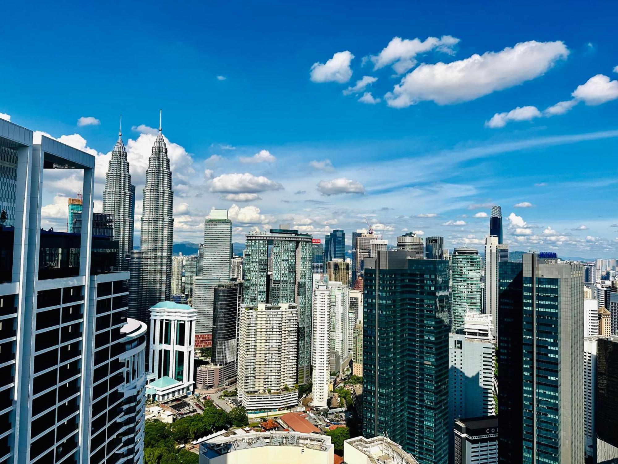 The Platinum Kuala Lumpur By Crown Suites Экстерьер фото