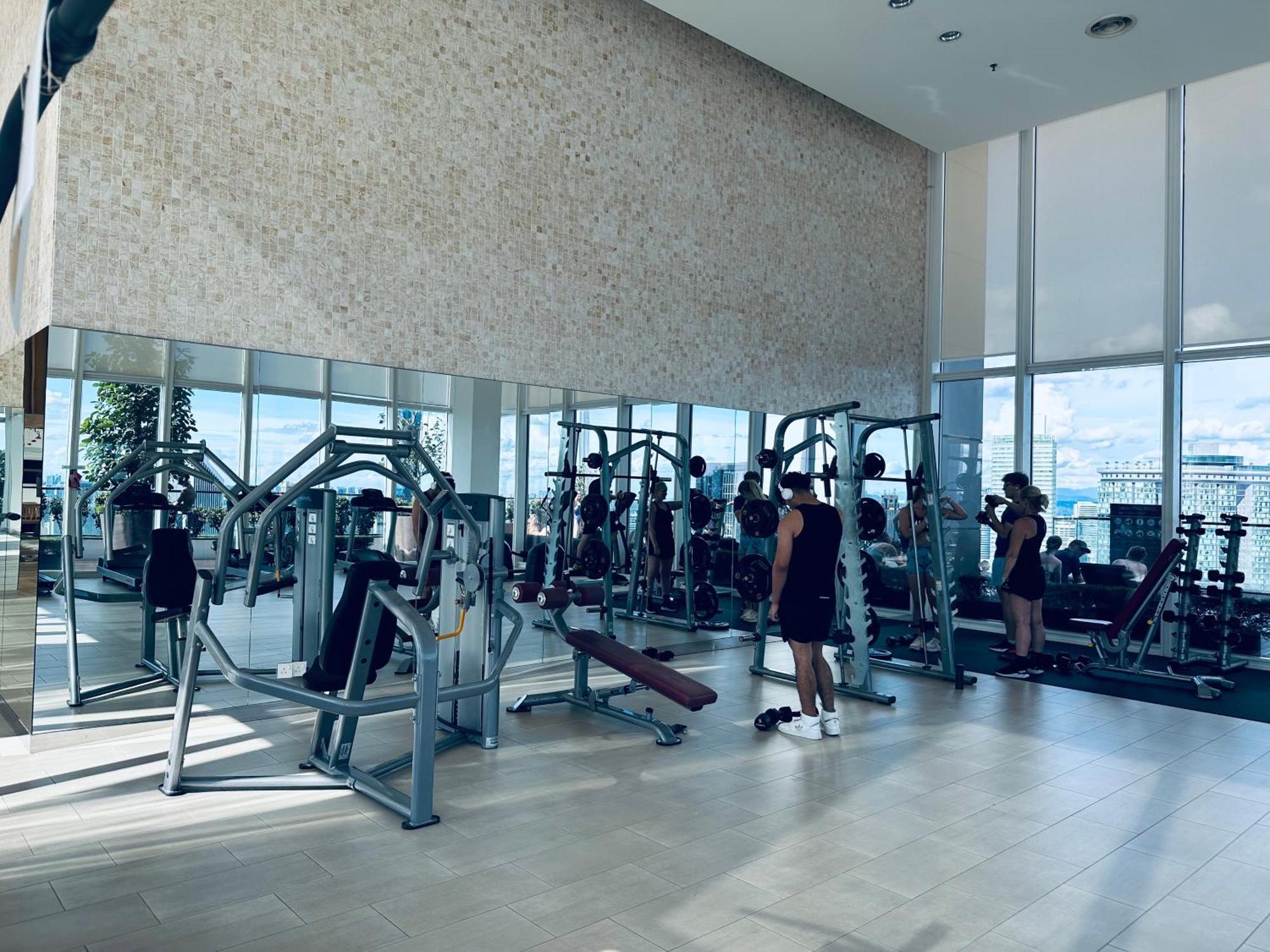 The Platinum Kuala Lumpur By Crown Suites Экстерьер фото