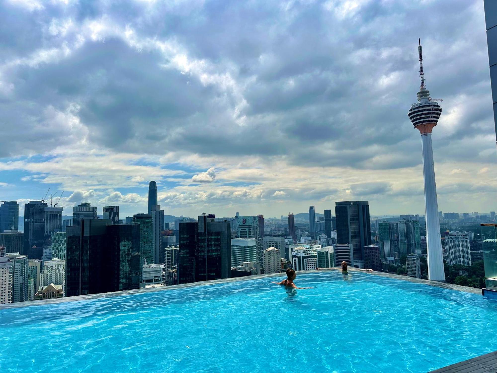 The Platinum Kuala Lumpur By Crown Suites Экстерьер фото