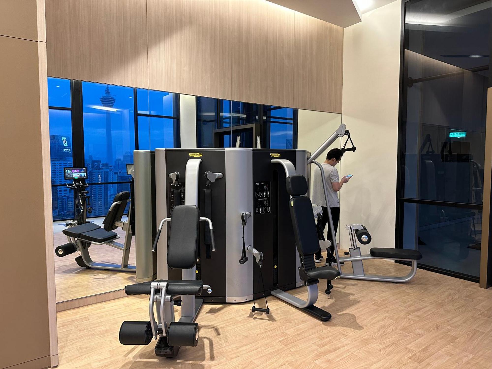 The Platinum Kuala Lumpur By Crown Suites Экстерьер фото