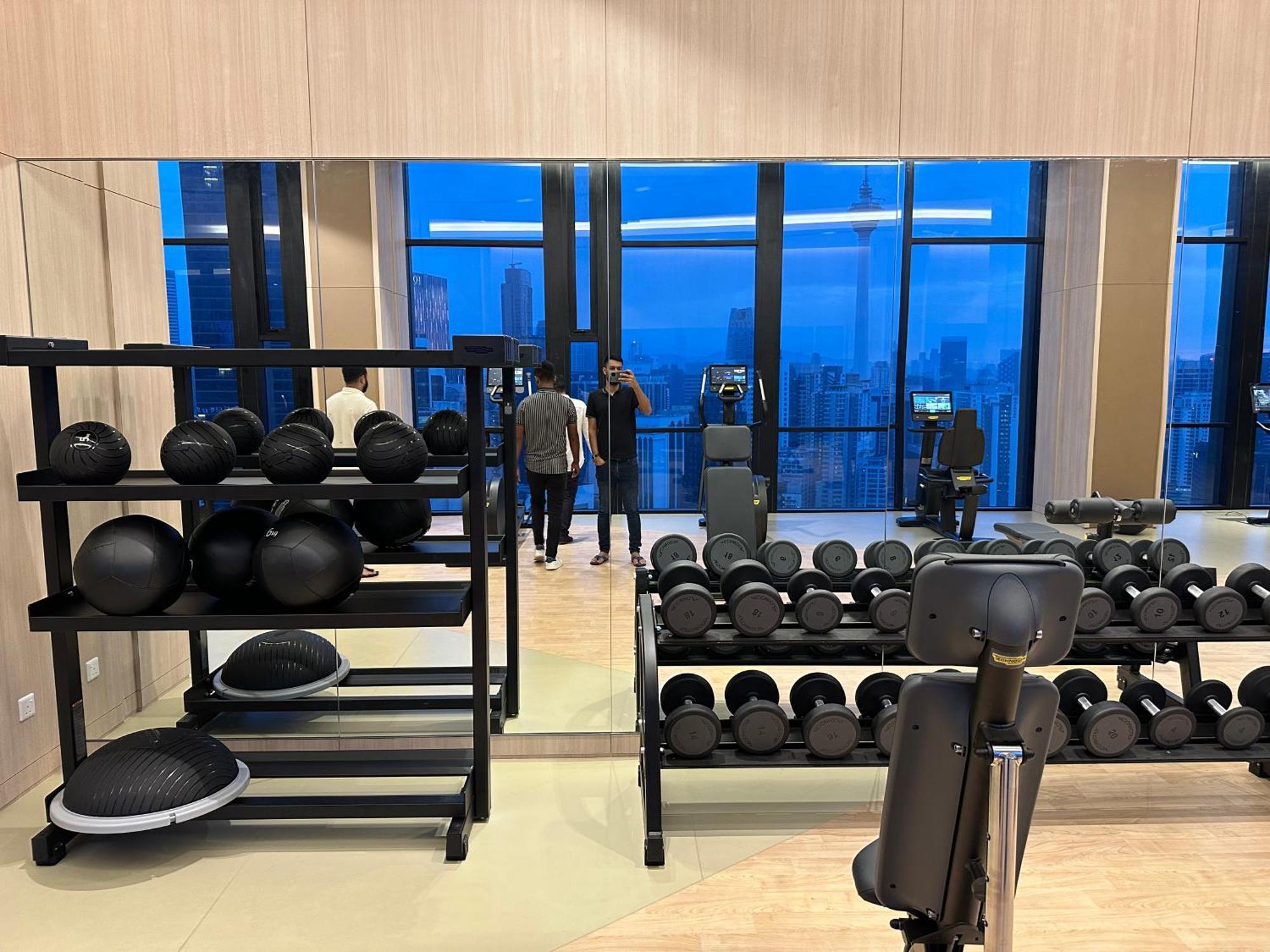 The Platinum Kuala Lumpur By Crown Suites Экстерьер фото